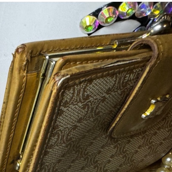 Celine Kisslock Compact Wallet, Vintage - Picture 13 of 16